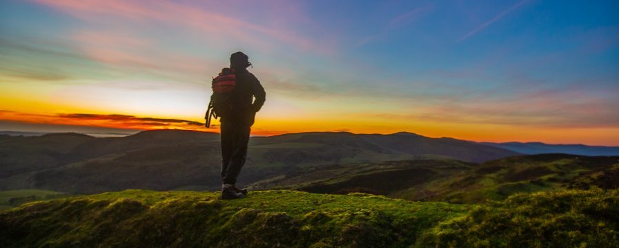 Lansio Llwybrau Newydd i Dwristiaid yn y Gogledd Ddwyrain Cymru